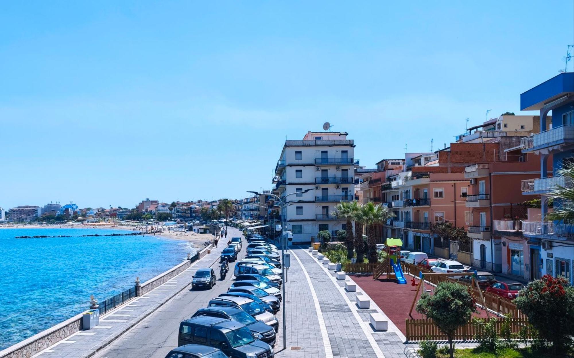 Super Panorama & Astonishing Apartment Seaview Giardini-Naxos Buitenkant foto