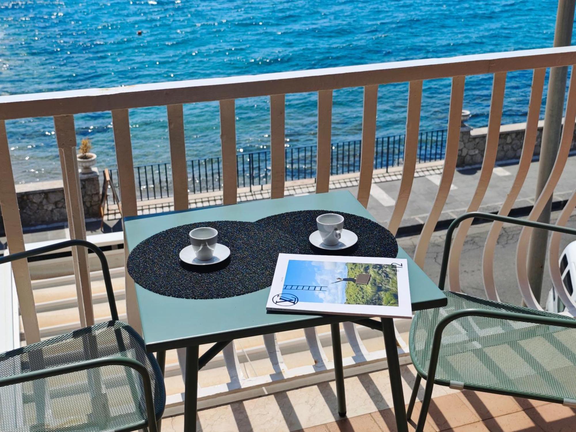 Super Panorama & Astonishing Apartment Seaview Giardini-Naxos Buitenkant foto