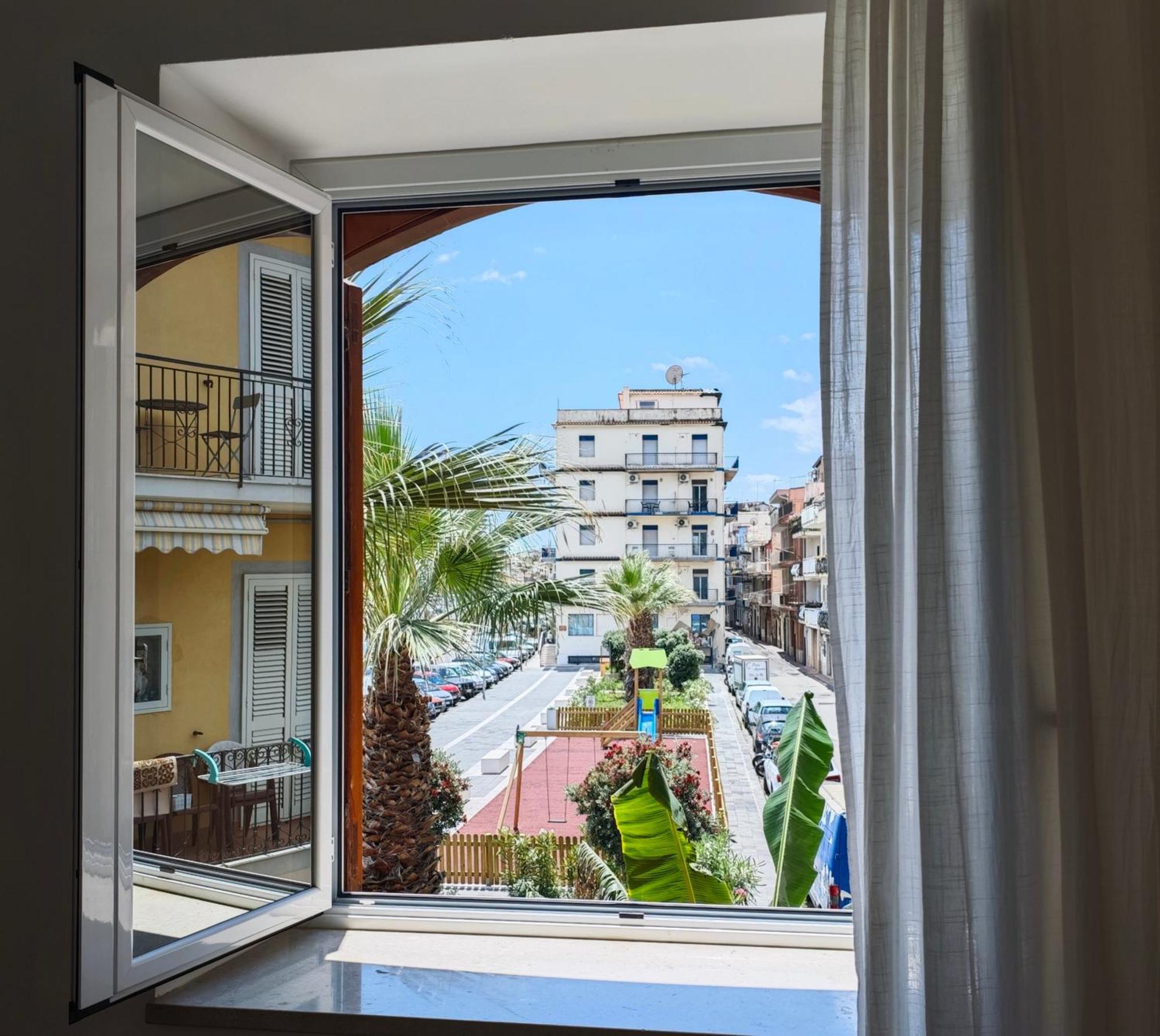 Super Panorama & Astonishing Apartment Seaview Giardini-Naxos Buitenkant foto